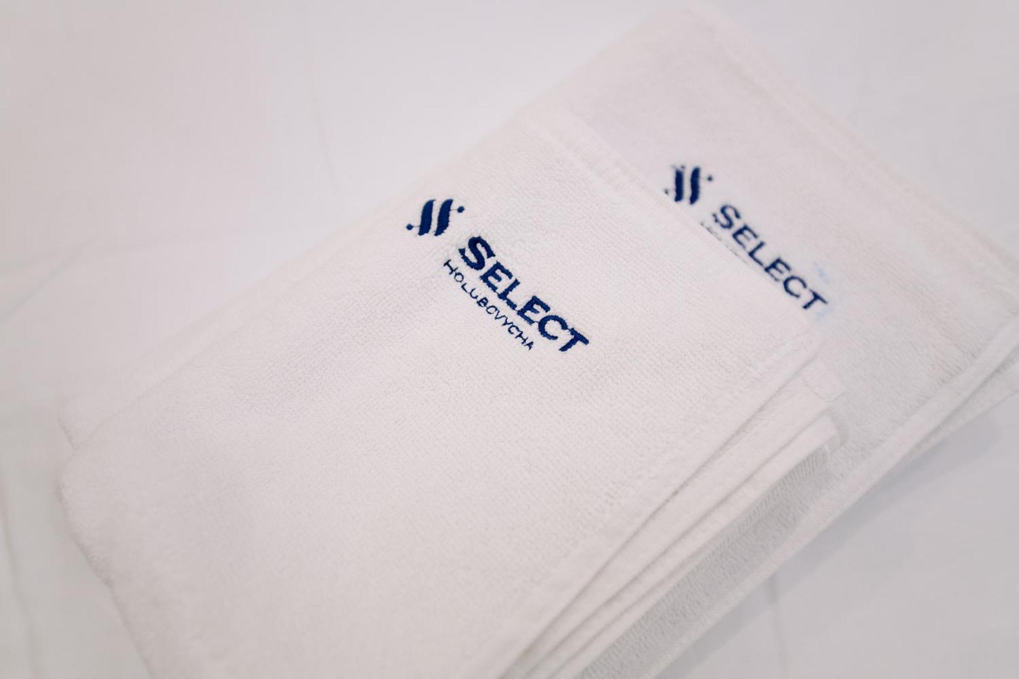 Select Hotel 利沃夫 外观 照片