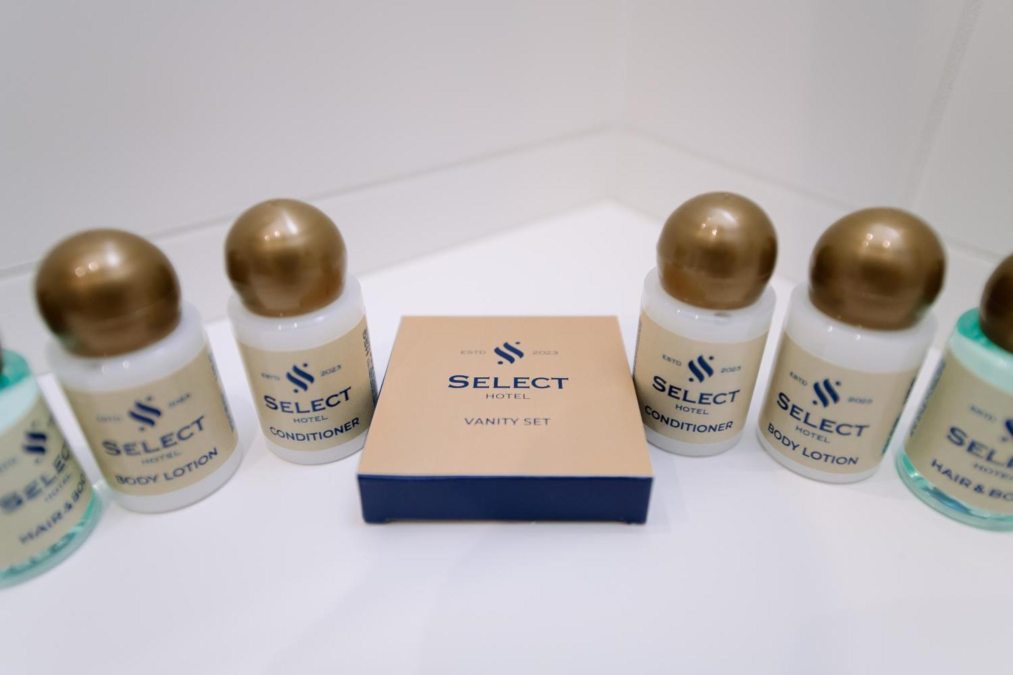 Select Hotel 利沃夫 外观 照片
