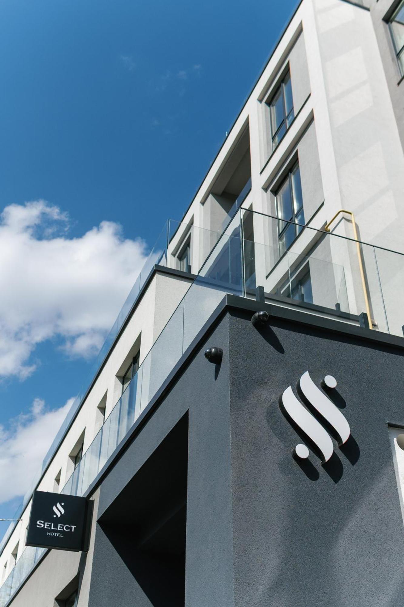Select Hotel 利沃夫 外观 照片